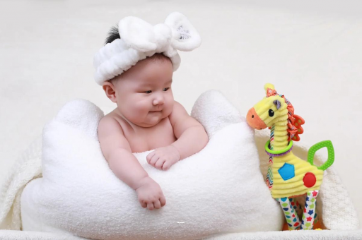 库尔勒宝宝多久可以竖着抱 库尔勒宝宝多久可以竖着抱