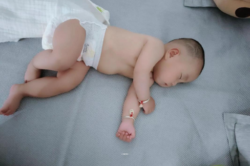 库尔勒怀孕多久肚子会胀气